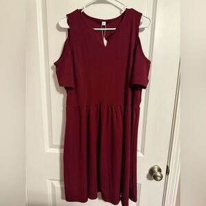 Elegant Burgundy Cold Shoulder Dress